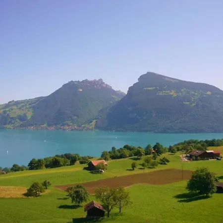 Mit Wunderschoener Aussicht كراتيغين